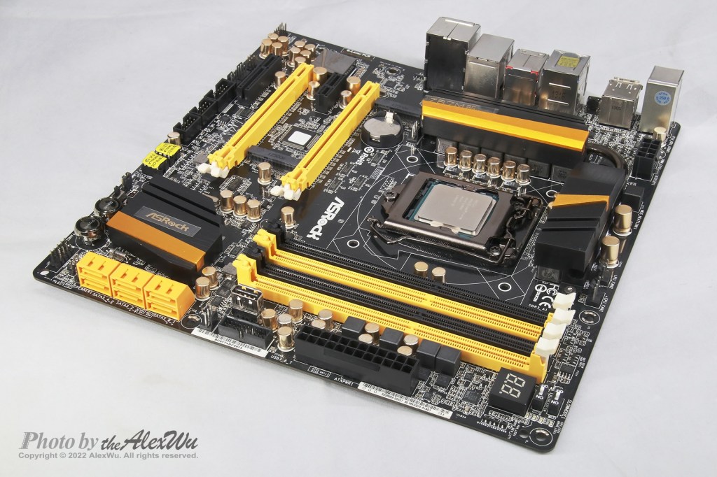 舊主機板寫真集：ASRock Z87M OC&nbsp;Formula